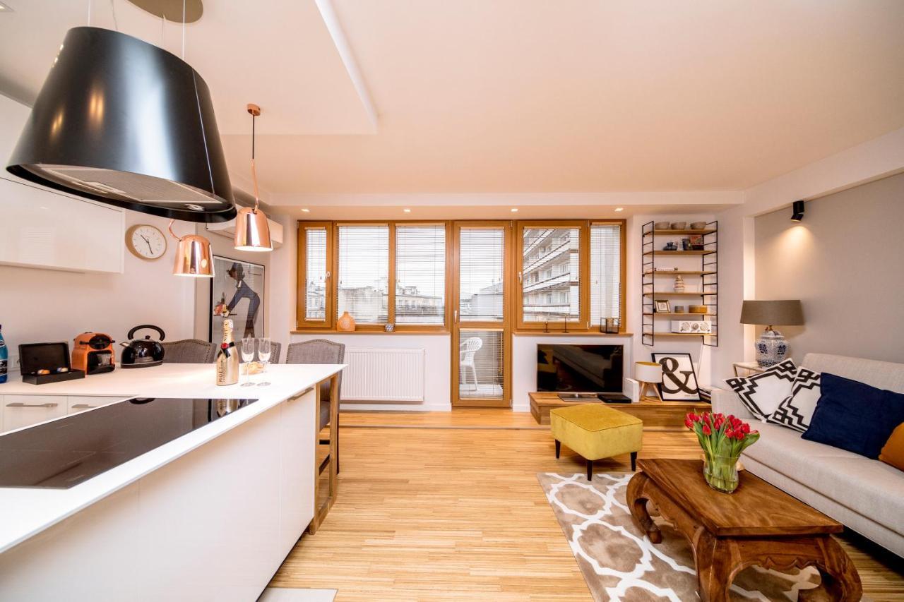 Golden Apartment With Air Condition By Your Freedom Warszawa Exteriör bild