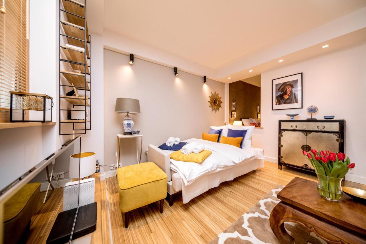 Golden Apartment With Air Condition By Your Freedom Warszawa Exteriör bild